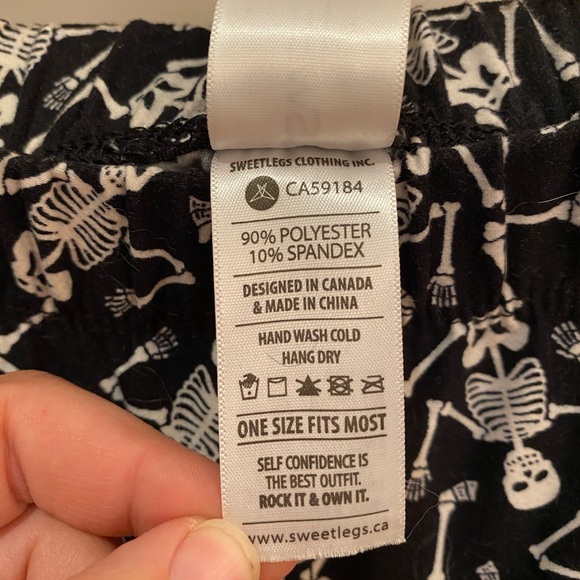 Sweet legs legging. Skeleton print. One size fits all - Picture 3 of 10